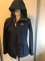 Goede donkerblauwe regenjas van Haglöfs, maat s, Ophalen of Verzenden, Zo goed als nieuw, Maat 36 (S), Blauw