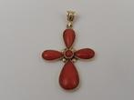 Gouden hanger kruisje met bloedkoraal                     G4