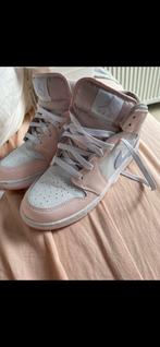 Nike jordan midi 38,5, Kleding | Dames, Schoenen, Ophalen of Verzenden, Zo goed als nieuw, Wit, Sneakers of Gympen