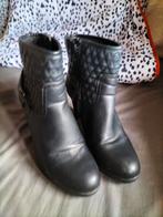 Leuke zwarte laarsjes maat 39, Ophalen of Verzenden, Gedragen, Zwart