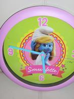 KINDERKLOK SMURFETTE 25cm hg ZGAN incl batterij €4,00, Wandklok, Zo goed als nieuw, Ophalen