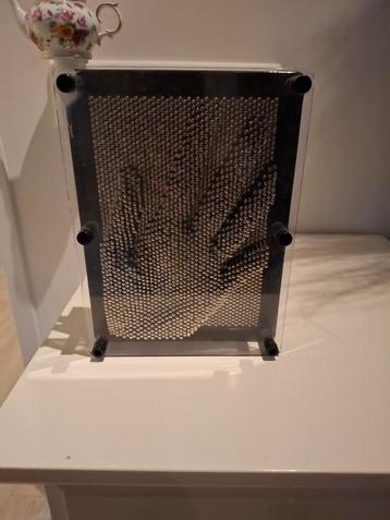 Pin Art 3D Spel - Creatieve Vormen Maker beschikbaar voor biedingen