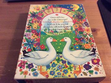 Oudhollands Ganzenbord met houten ganzen. 2-6 personen beschikbaar voor biedingen