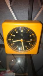Vintage oranje Philips klok jaren 60/70 type nr HR5470, Antiek en Kunst, Antiek | Klokken, Ophalen of Verzenden