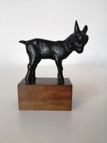Jakob Wilhelm Fehrle antieke sculptuur  beschikbaar voor biedingen