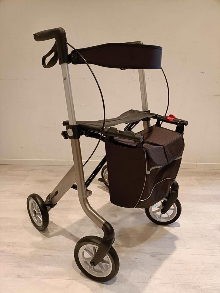 Rehasense Streamer 5,7kg rollator incl Servicebeurt IZGS, Diversen, Rollators, Zo goed als nieuw, Lichtgewicht, Opvouwbaar, Ophalen of Verzenden