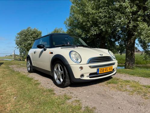 Mini 1.6 16V Cooper chili chrono org NL, Auto's, Mini, Particulier, Cooper, Airbags, Airconditioning, Alarm, Bluetooth, Boordcomputer