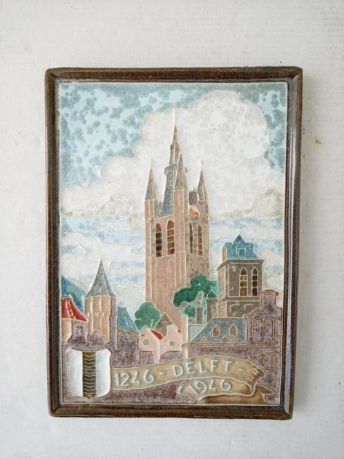 Cloisonné tegel Porceleijne Fles oude kerk Delft 1246 1946, Antiek en Kunst, Antiek | Wandborden en Tegels, Verzenden