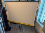 Groot projectiescherm - Ideaal voor presentaties!, Audio, Tv en Foto, Projectieschermen, Ophalen, Handmatig, Zo goed als nieuw