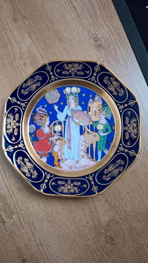 Kerstbord uit 1979, Hutchenreuther door Ole Winther, Antiek en Kunst, Antiek | Wandborden en Tegels, Ophalen of Verzenden