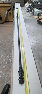 espagnolet plus minus 80 jaar oud, Ophalen, Zo goed als nieuw, Slot