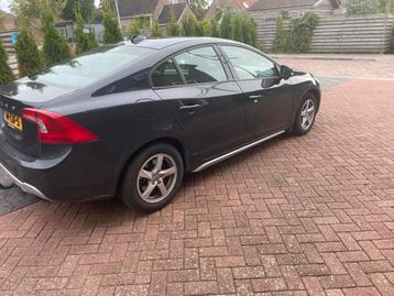 Volvo S60 T3 1.6 110KW Powershift 2012 Zwart beschikbaar voor biedingen