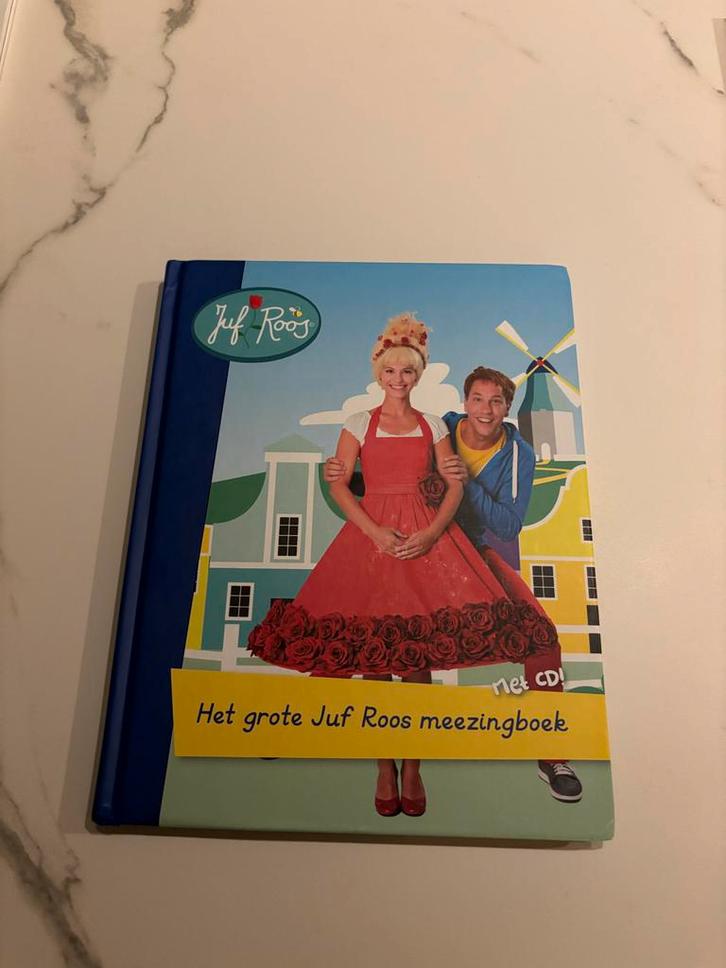 Blooming Media - Het grote Juf Roos meezingboek, Boeken, Kinderboeken | Jeugd | onder 10 jaar, Zo goed als nieuw, Sprookjes, Ophalen