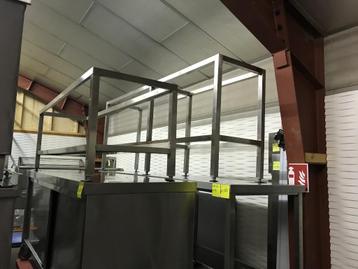 grote voorraad RVS koker onderstellen, losse keukenelementen beschikbaar voor biedingen