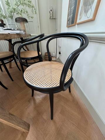 3x Thonet stoelen van De TON beschikbaar voor biedingen