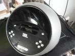 SPEAKER DOCK  VAN JBL   AM/FM RADIO/ IPOD  (klein defeckt, Gebruikt, JBL, Ophalen of Verzenden, Center speaker