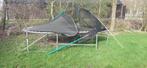 Grote (4.50/2.50) stevige trampoline met net (opknapper), Gebruikt, Ophalen