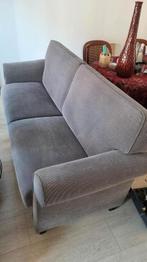 Gratis Nette driezits bank, Huis en Inrichting, Banken | Bankstellen, Ophalen, Driepersoons, 75 tot 100 cm, Zo goed als nieuw