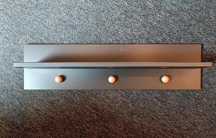 Bopita Nora wandplank zwart / beuken met knoppen, Huis en Inrichting, Woonaccessoires | Wandplanken en Boekenplanken, Nieuw, Ophalen