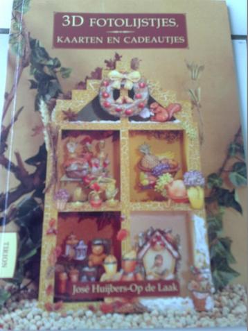 2 x Trion 3D Fotolijstjes &  Outline Stickers  € 2 per boek beschikbaar voor biedingen