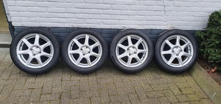 Nieuw set all season Volkswagen Up Seat Mii Skoda Citigo, Auto-onderdelen, Banden en Velgen, Banden en Velgen, All Season, 15 inch