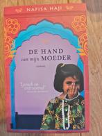 Nafisa Haji - De hand van mijn moeder, Nafisa Haji, Ophalen of Verzenden, Zo goed als nieuw, Nederland