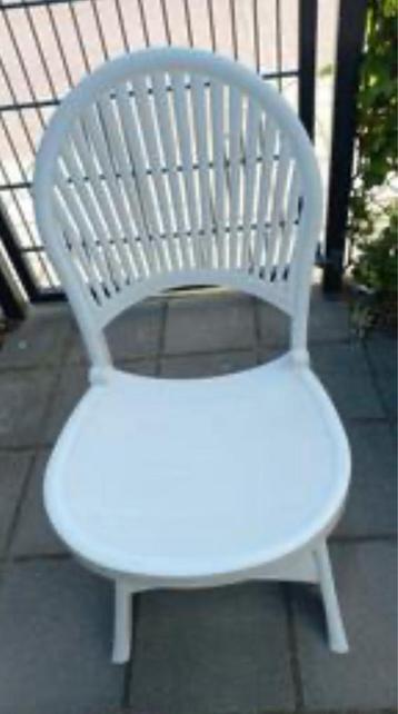 Nieuwe inklapbare stoelen beschikbaar voor biedingen