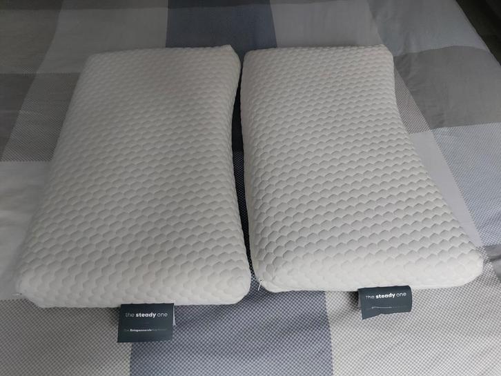 2x Swiss Sense The Steady One Latex Kussens, Huis en Inrichting, Slaapkamer | Beddengoed, Nieuw, Kussen, Eenpersoons, Wit, Ophalen of Verzenden