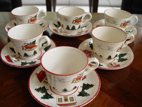 Masons mason christmas village theekop + schotels kerst 1983, Huis en Inrichting, Keuken | Servies, Zo goed als nieuw, Kop(pen) en/of Schotel(s)