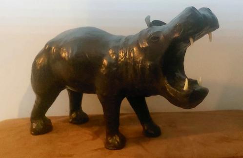 Vintage lederen nijlpaard, Antiek en Kunst, Curiosa en Brocante, Ophalen of Verzenden