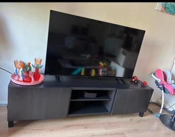 Besta tv kast