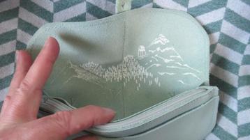 Keecie, leren portemonnee, nieuw Move Mountains, dusty green beschikbaar voor biedingen