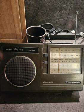 Mooie vintage Grundig Music Boy 150, goede staat.., Audio, Tv en Foto, Radio's, Gebruikt, Wereldontvanger, Ophalen of Verzenden