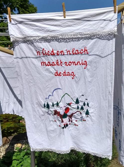 Vintage handdoekrek doek geborduurd 86 x 60 cm (HR18), Huis en Inrichting, Keuken | Textiel, Gebruikt, Ophalen of Verzenden
