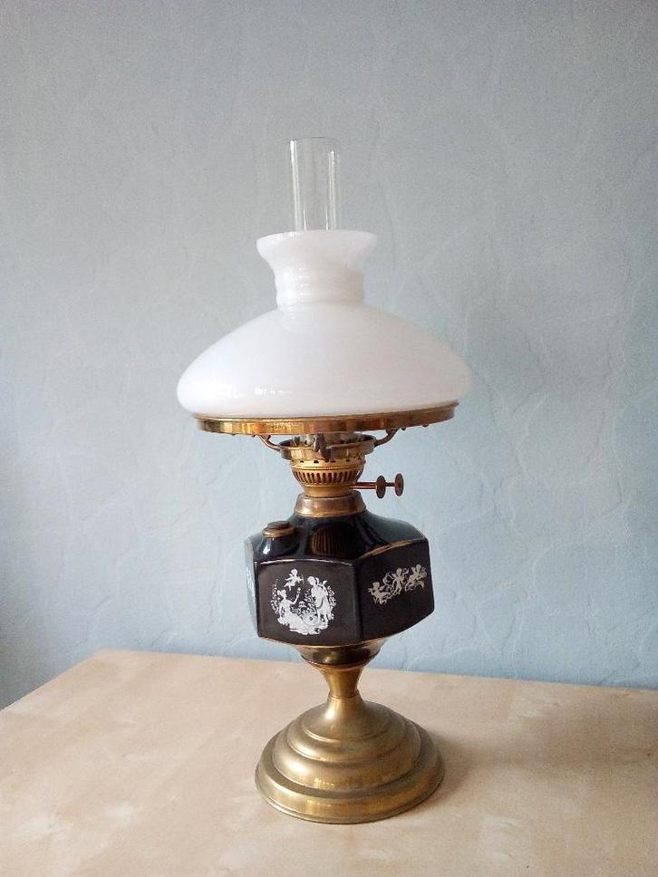 Mooie olielamp antiek, Antiek en Kunst, Antiek | Lampen, Ophalen