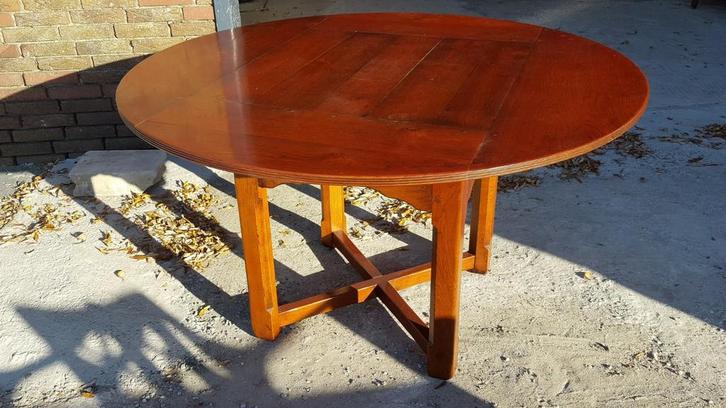 Schuitema Jugendstil kersenhout  eetkamer tafel 130.cm, Antiek en Kunst, Antiek | Meubels | Tafels, Ophalen