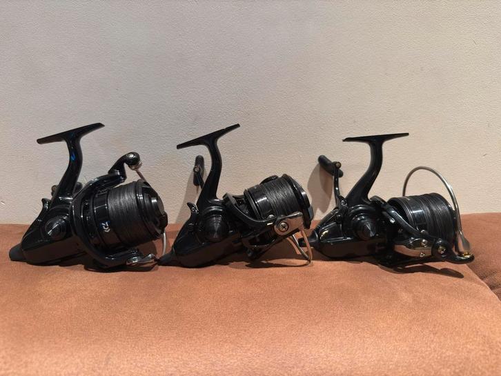 daiwa emblem 25 br, Watersport en Boten, Hengelsport | Karpervissen, Zo goed als nieuw, Molen, Ophalen of Verzenden