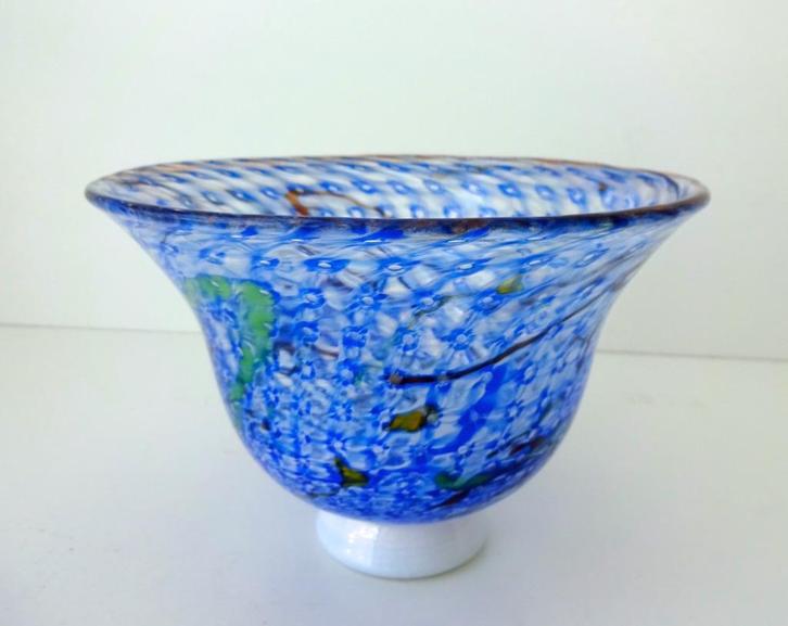 Glazen schaal op voet helder groen en blauw Orrefors 3799-s, Antiek en Kunst, Antiek | Glas en Kristal, Ophalen of Verzenden