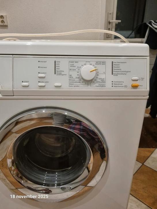 Miele wasmachine., Witgoed en Apparatuur, Wasmachines, Zo goed als nieuw, 85 tot 90 cm, 1200 tot 1600 toeren, Ophalen