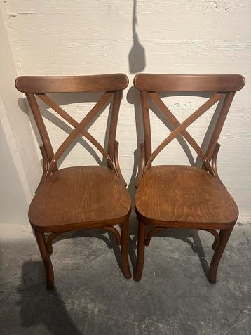 2x houten stoelen thonet style showmodel beschikbaar voor biedingen