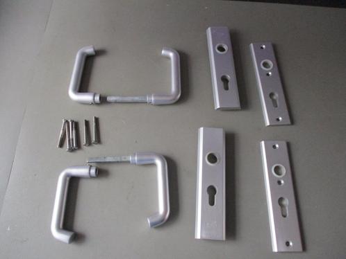 Nemef Veiligheids Beslag 72 mm 1 set, Doe-het-zelf en Verbouw, Hang- en Sluitwerk, Zo goed als nieuw, Klink of Kruk, Ophalen