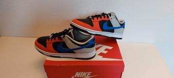 nike dunk low retro emb knicks 44.5 eu beschikbaar voor biedingen