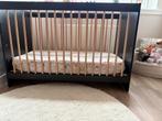 Baby kamer bed + matras + commode, Ophalen of Verzenden, Zo goed als nieuw, Jongetje of Meisje
