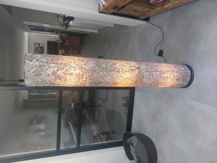 Mooie vloerlamp zuil met moziek glas, merk straluma, Huis en Inrichting, Lampen | Vloerlampen, Gebruikt, 150 tot 200 cm, Glas