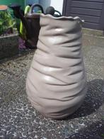 Zandkleurige (hoge)vaas/pot, opmaak bloemstuk, Ophalen, Overige kleuren, Aardewerk of Porselein, Zo goed als nieuw