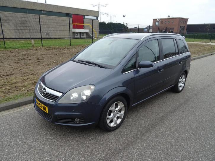 Opel Zafira 2.2 Cosmo 7 persoons, Auto's, Opel, Bedrijf, Te koop, Zafira, ABS, Airbags, Airconditioning, Boordcomputer, Centrale vergrendeling