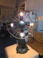 Zgan Zw. Zware Metalen lamp 4 lamps vorm van Ventilator, Ophalen, Zo goed als nieuw