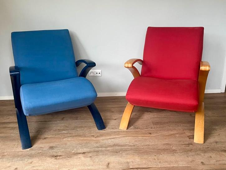 2 zeer unieke vintage Jindrich Halabala design fauteuils, Huis en Inrichting, Fauteuils, Zo goed als nieuw, Hout, Stof, 50 tot 75 cm
