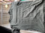 Uniqlo olive green shirt, Ophalen, Zo goed als nieuw, Groen, Korte mouw