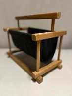 Jaren 70 grenen en jute krantenbak Scandinavisch design, Gebruikt, Scandinavisch design, Ate van Apeldoorn, Aksel Kjersgaard